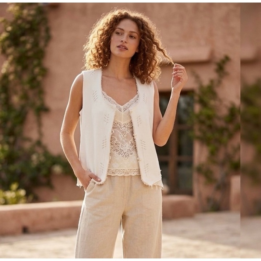 Jarbo Vest Women Size 40 Cream Linen Blend Button Front Minimalist Boho Layering